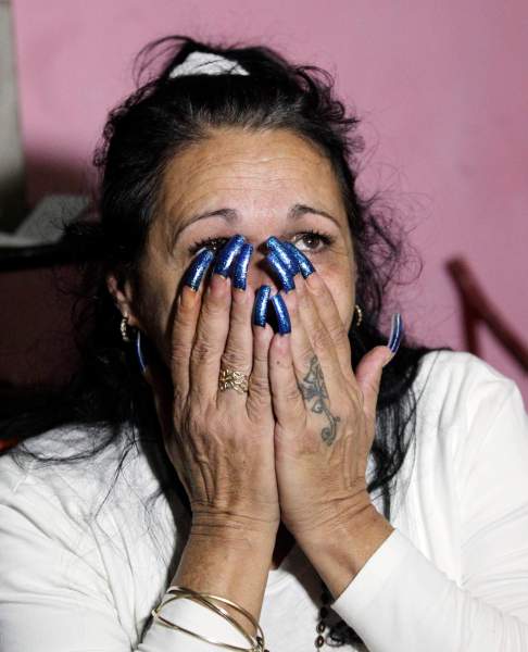 Foto: Haydee Gallardo reacciona mientras está sentado en su casa de La Habana, 8 de enero de 2015. Gallardo, que es miembro de las "Damas de Blanco", grupo disidente, y su esposo Ángel Figueredo (no en la foto) se encuentran entre los ocho detenidos que fueron liberados hoy , los disidentes dijeron el jueves. El compromiso de La Habana a gratis 53 reclusos, los Estados Unidos consideran presos políticos, fue una parte importante de un histórico Indicar acuerdo el mes pasado bajo los qui dos gouvernements acordó renovar las relaciones diplomáticas Después de más de 50 años. Gallardo y su esposo fueron detenidos este pasado año después de gritar consignas contra el gobierno en un mitin. Reuters