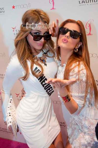 Miss Venezuela 2014 Migbelis Castellanos y Miss Serbia 2014 Andjelka Tomasevic 