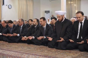 Presidente sirio se arrodilló ante el profeta para conmemorar su nacimiento