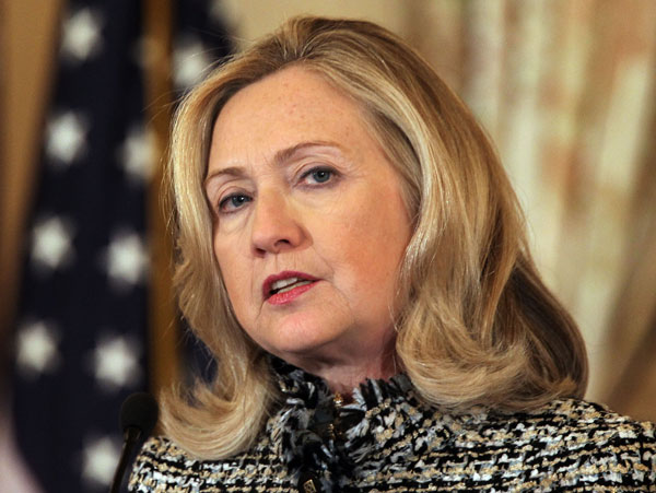 Clinton no se va hasta que hable de lo que pasó en Bengasi