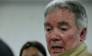 Chaderton en Cuba, como invitado a diálogo de paz colombiano