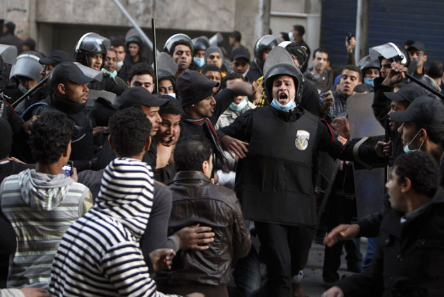 Oposición egipcia protestará mañana contra el dominio de Hermanos Musulmanes