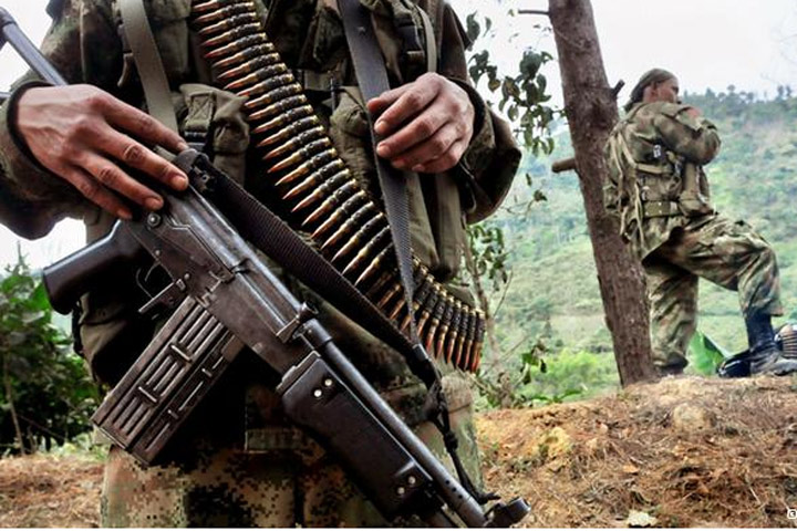 Las FARC liberan a los tres ingenieros secuestrados el miércoles en Colombia