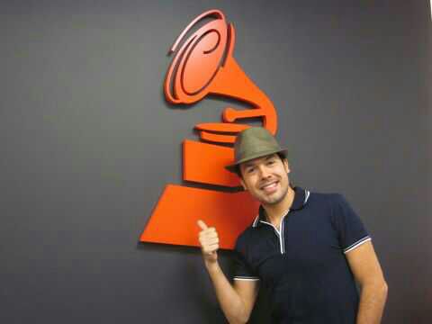 Julio Cesar reconocido por el Grammy Latino