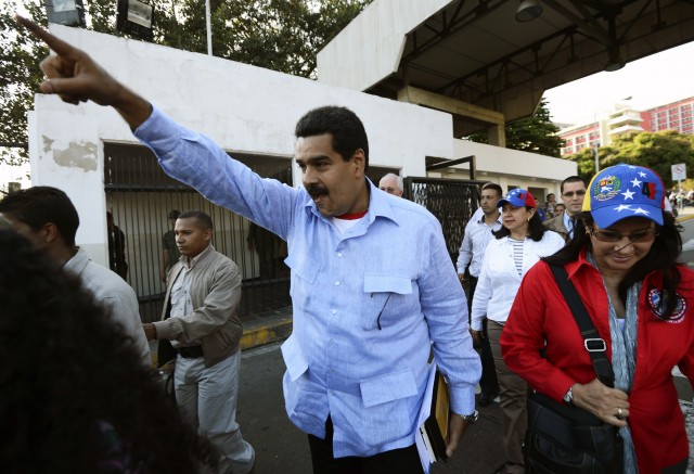 Maduro: Vamos a Consejo de Ministros en el Hospital Militar Carlos Arvelo