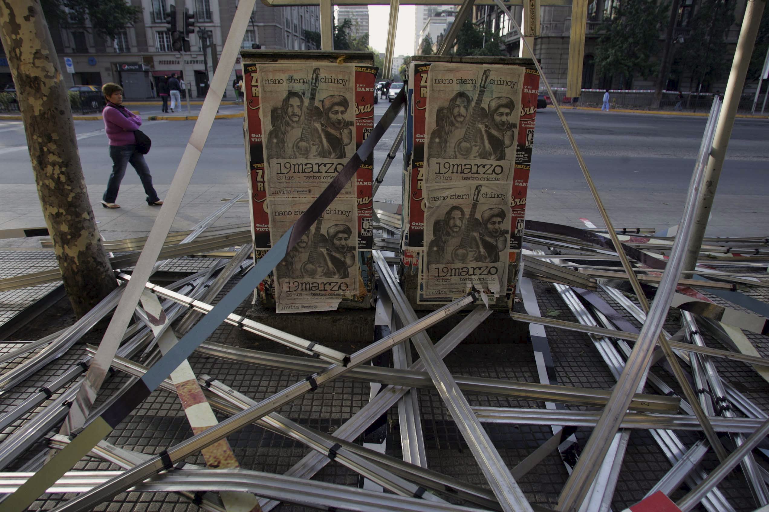 Chilenos recuerdan con protestas terremoto de 2010