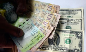 Autorizan a bancos para tramitar compra y venta de divisas en el Sicad