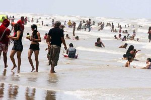 Cuerpo de hombre ahogado en Playa Grande aún sin aparecer