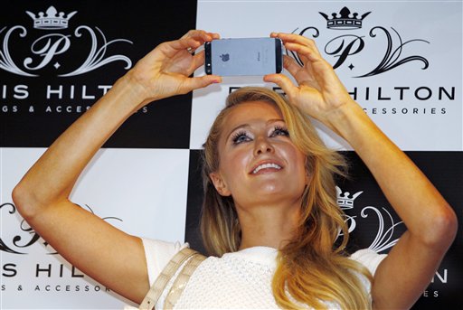 A Paris Hilton le sorprende que la gente la considere tonta