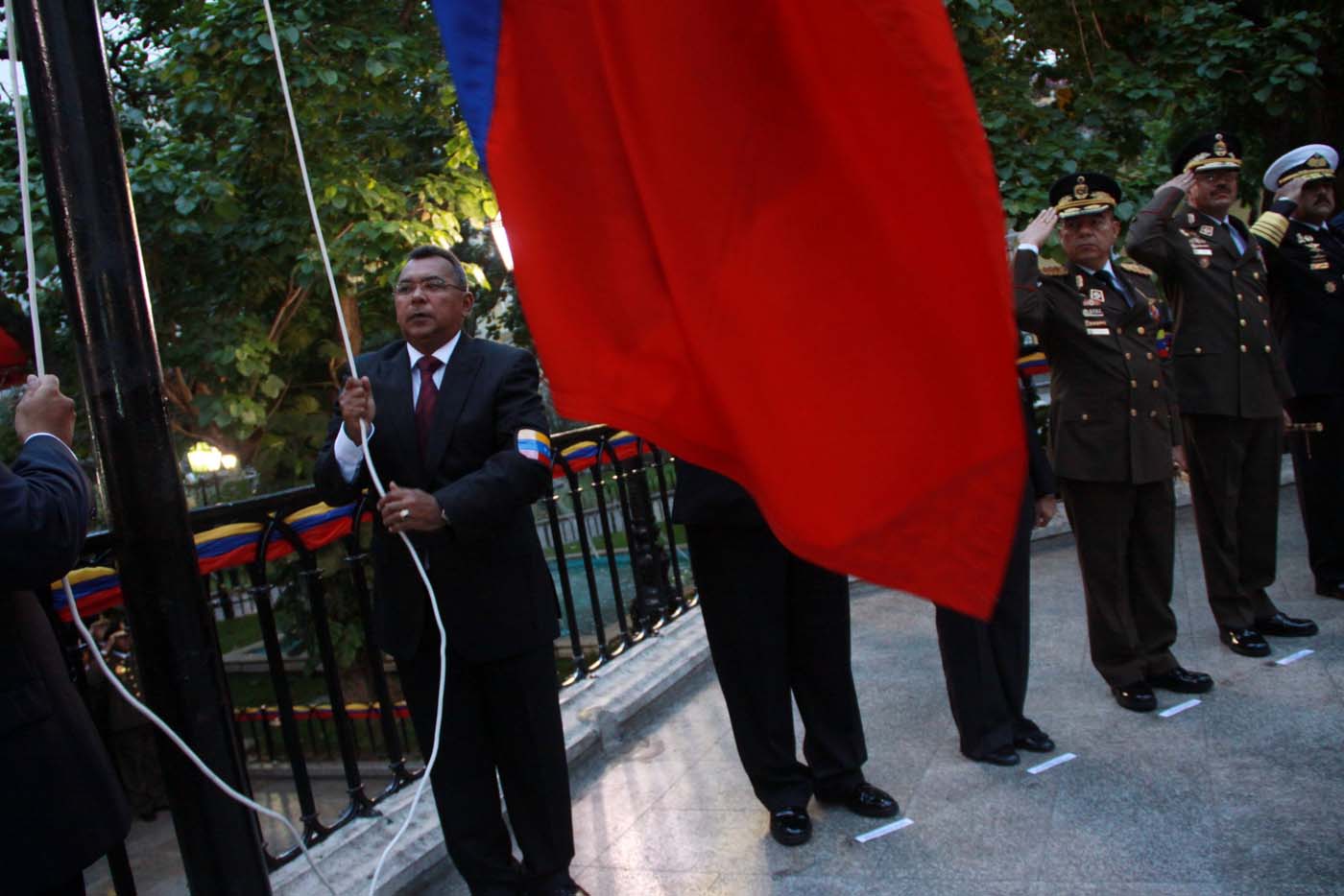 Izan Bandera Nacional para iniciar actos conmemorativos del 19 de abril (Fotos y Video)