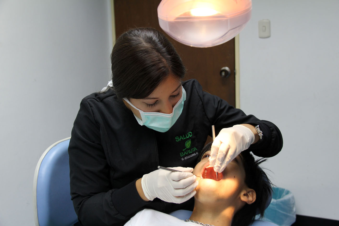 Prácticas ilegales de ortodoncia afectan la salud bucal de los venezolanos