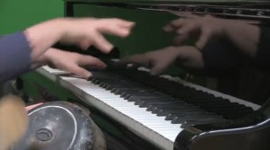 El piano-cacerolazo de Gabriela Montero ¡No te lo pierdas!