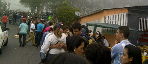 A pesar de la lluvia los tachirenses salen a ejercer su derecho al voto (Foto)