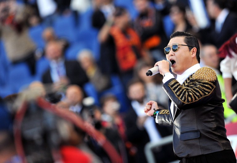 Psy en camino al Mundial