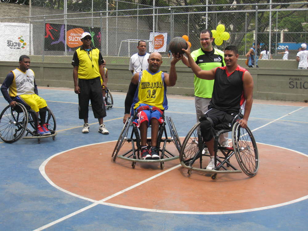 Alcaldía realizó primer encuentro de atletas con discapacidad de Sucre