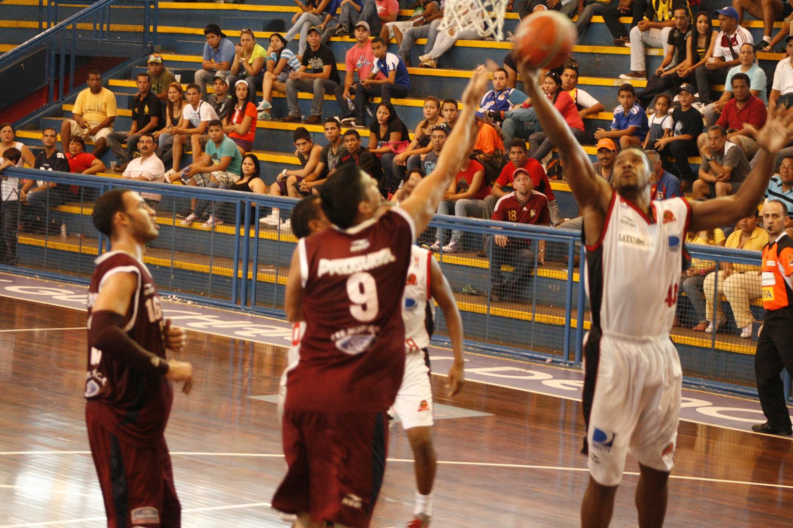 Cocodrilos de Caracas impone récord de victorias consecutivas en LPB