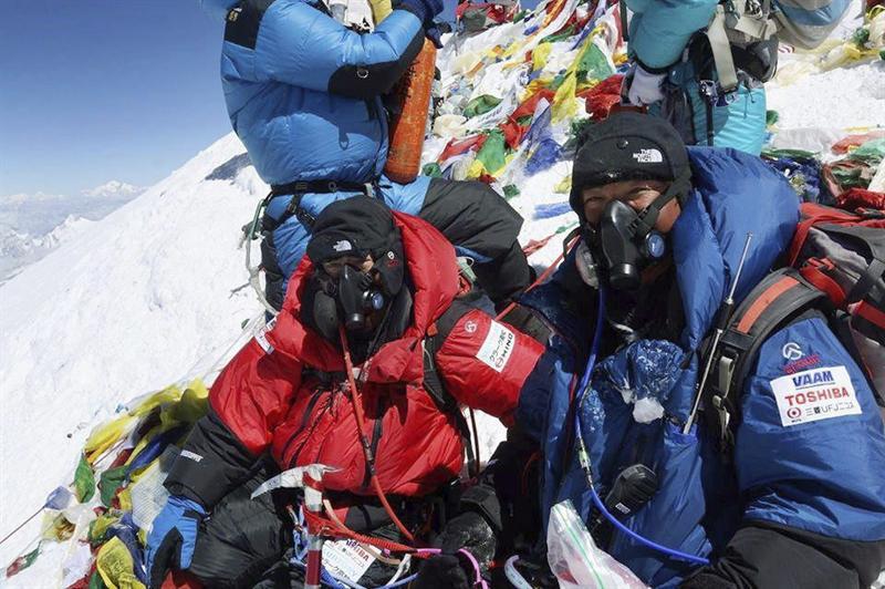 Japonés de 80 años llegó a la cima del Everest (Fotos)
