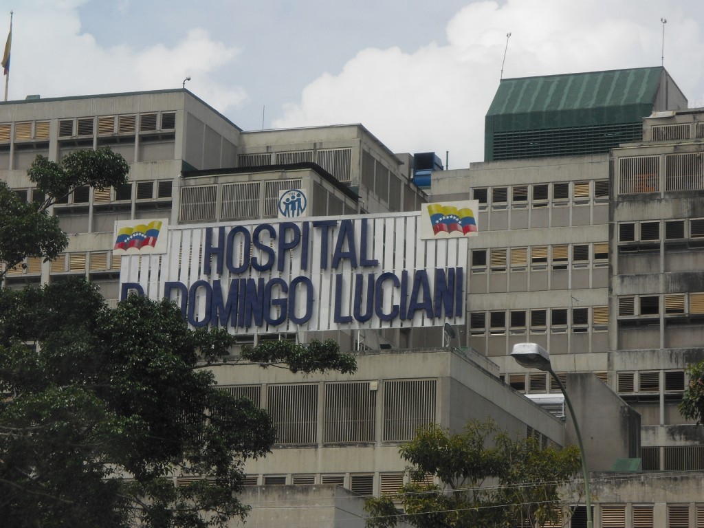 Los trabajadores del Hospital Domingo Luciani en Miranda renuncian por hostigamiento y atropellos