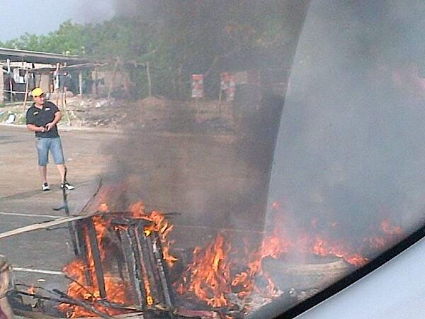 Reportan protesta con quema de cauchos en Maracaibo (Fotos)