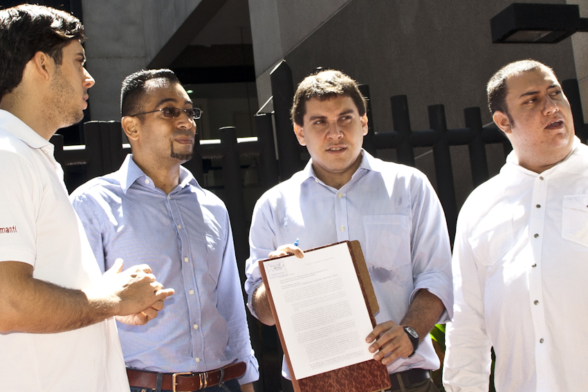 Solicitan a la OEA aplicación de Carta Interamericana Democrática para mediar en crisis política venezolana