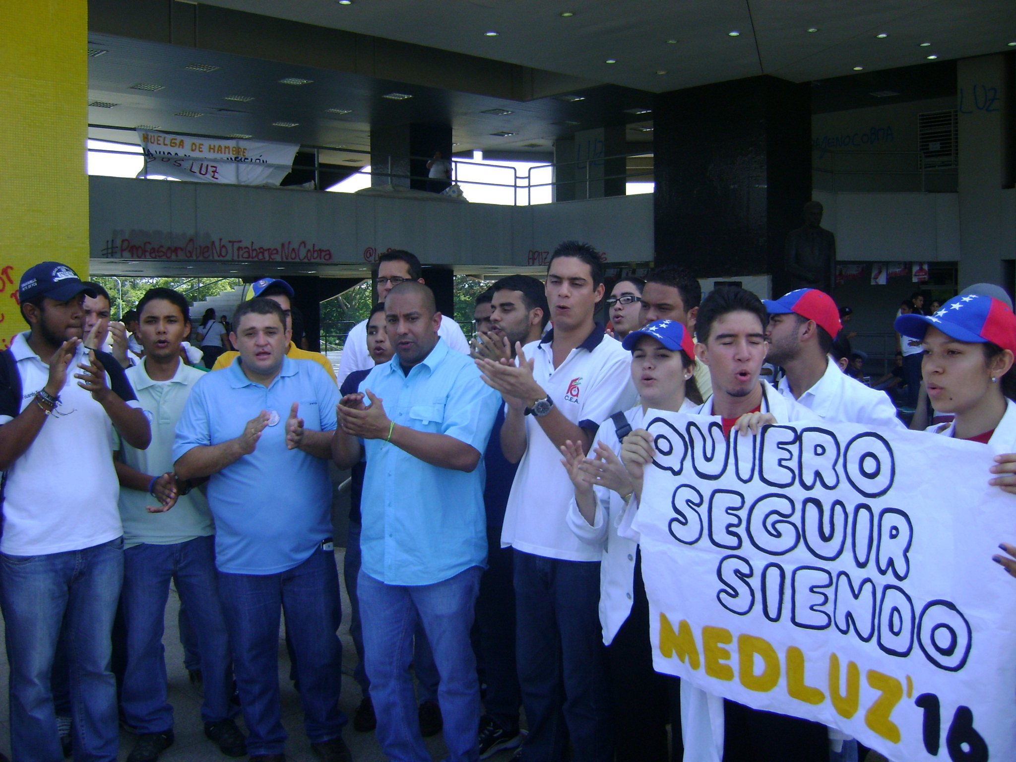 Cinco estudiantes iniciaron huelga de hambre este lunes