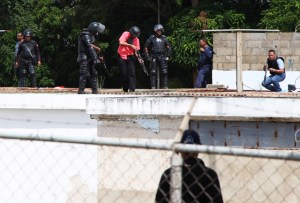 Seis muertos y nueve heridos deja motín en Polimonagas (Fotos)