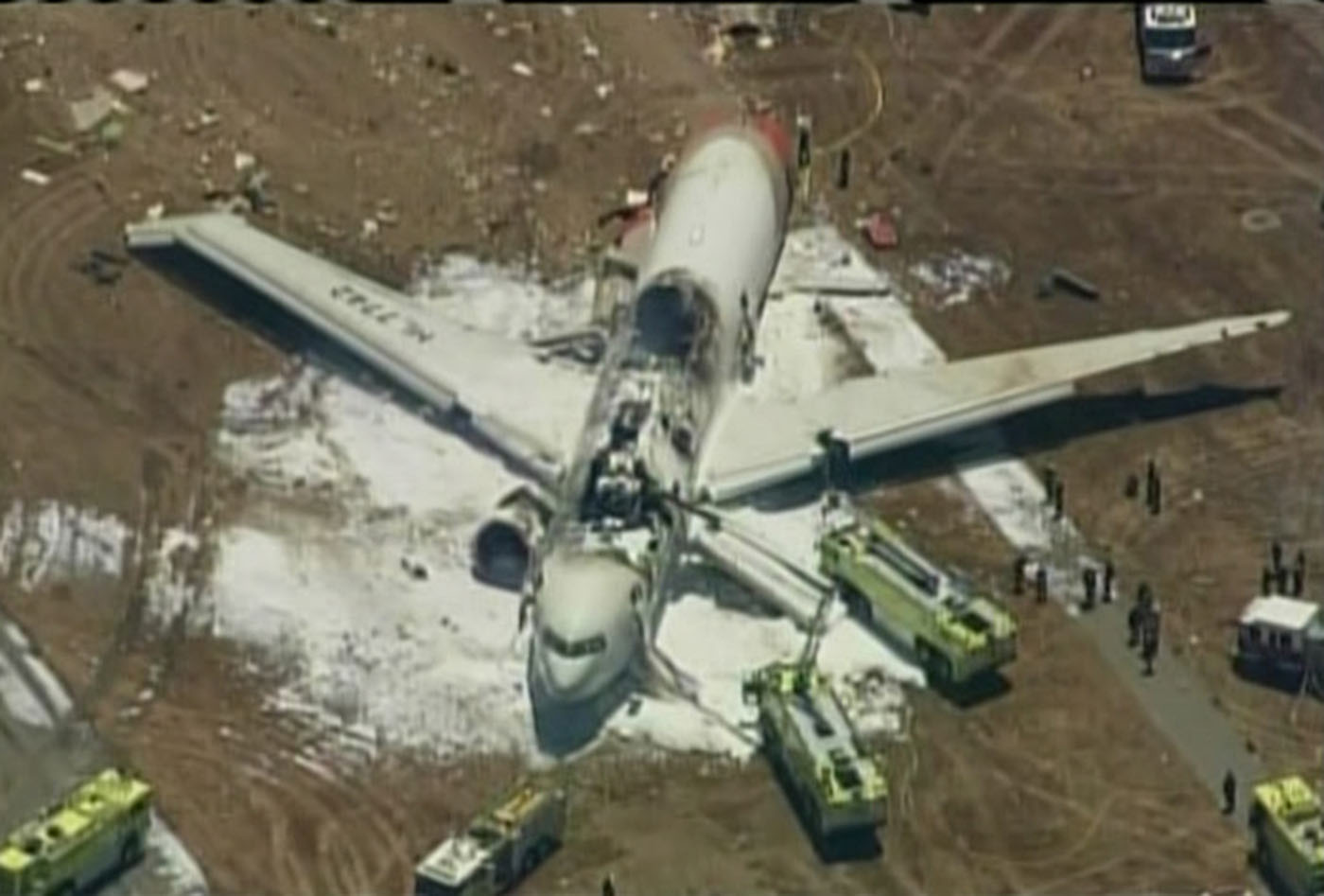 Una fallecida en el accidente de avión pudo ser atropellada por la ambulancia