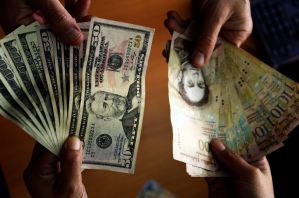 Moneda nacional se devalúa 60% en tres meses en ajuste hacia la realidad económica