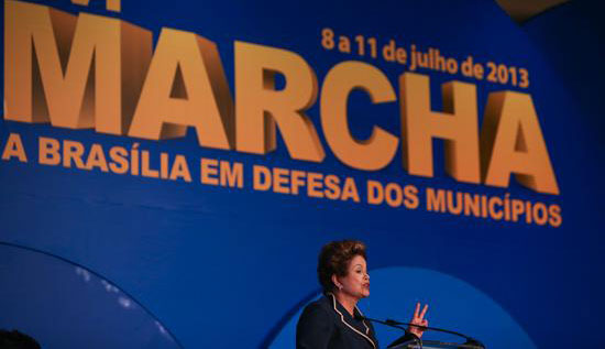 Rousseff anuncia apoyo financiero para atender demandas de manifestantes