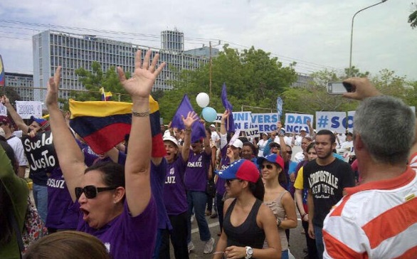 En Maracaibo se realiza la marcha “El Zulia unido por la universidad”