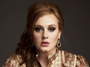 ¡Hola vale! El nuevo guardaespaldas de Adele que enloquece a las fanáticas (Fotos)