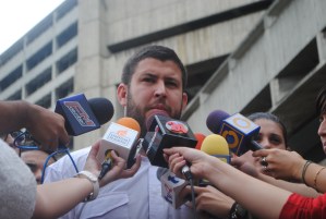 Smolansky propone un debate entre los candidatos de la Unidad en El Hatillo