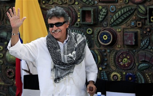 Fiscalía colombiana da cumplimiento a orden de captura internacional de Santrich