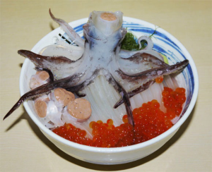 No te peles el plato de la casa de este restaurante japonés  (Incluye animal ¡vivo!)