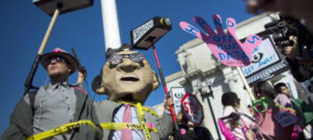 Manifestación en Washington “Paren el espionaje masivo”