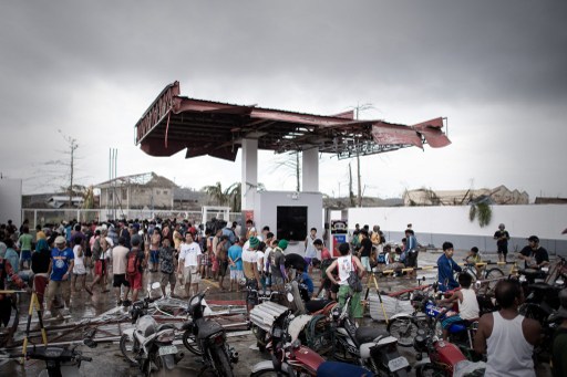 El portaaviones George Washington arriba a la zona arrasada en Filipinas