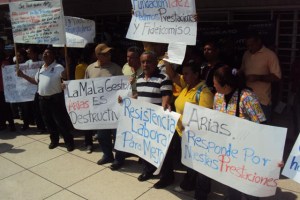 Botados por Arias Cárdenas exigen reenganche o cancelación de prestaciones sociales (Fotos)