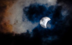 Las espectaculares imágenes del eclipse de sol