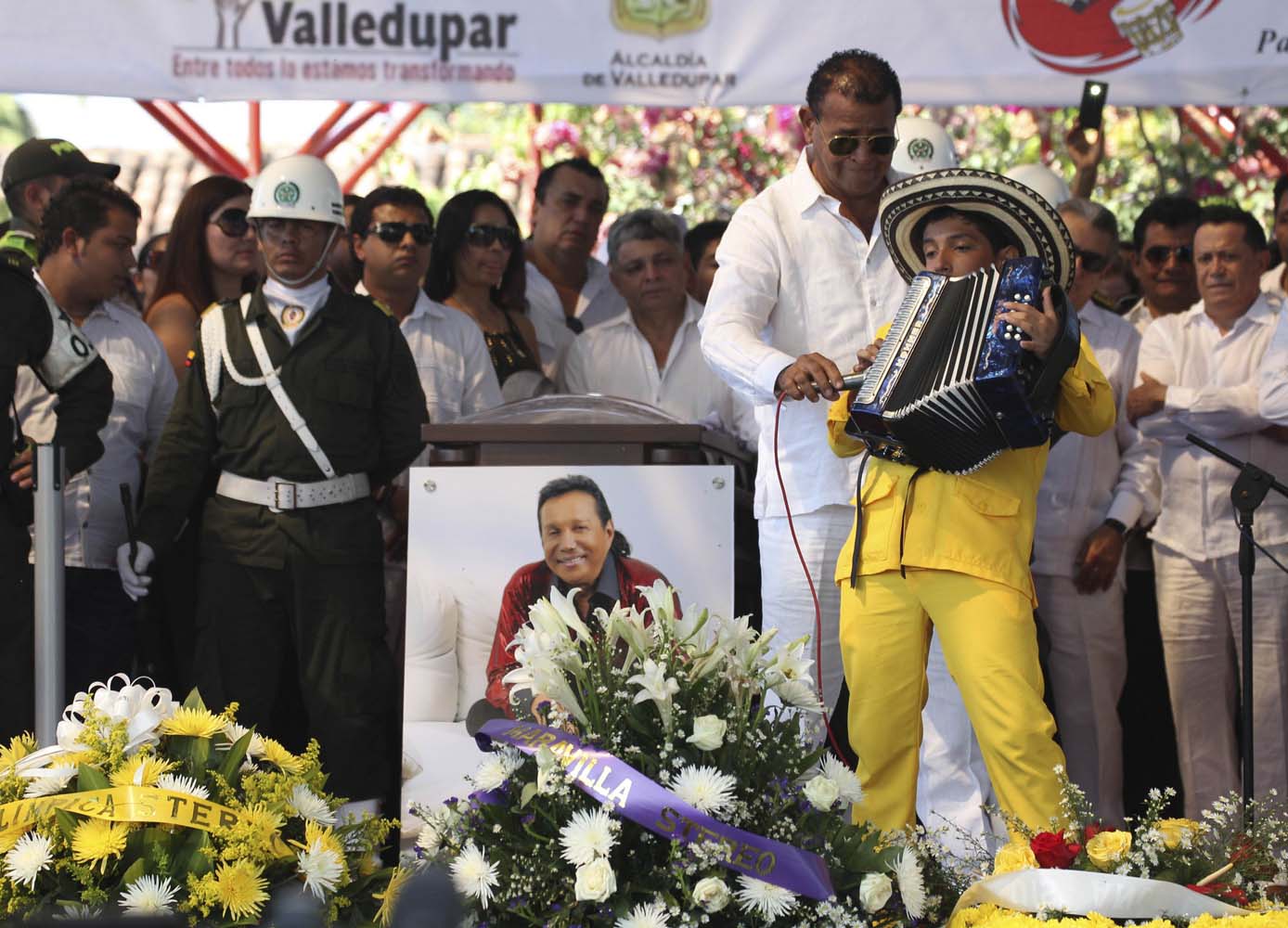 ¡WTF! 3.000 colombianos ganaron la lotería con la fecha de muerte Diomedes Díaz
