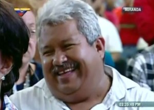 Nicolás se mete con un gordito bigotón (Maduroception + Vidente)