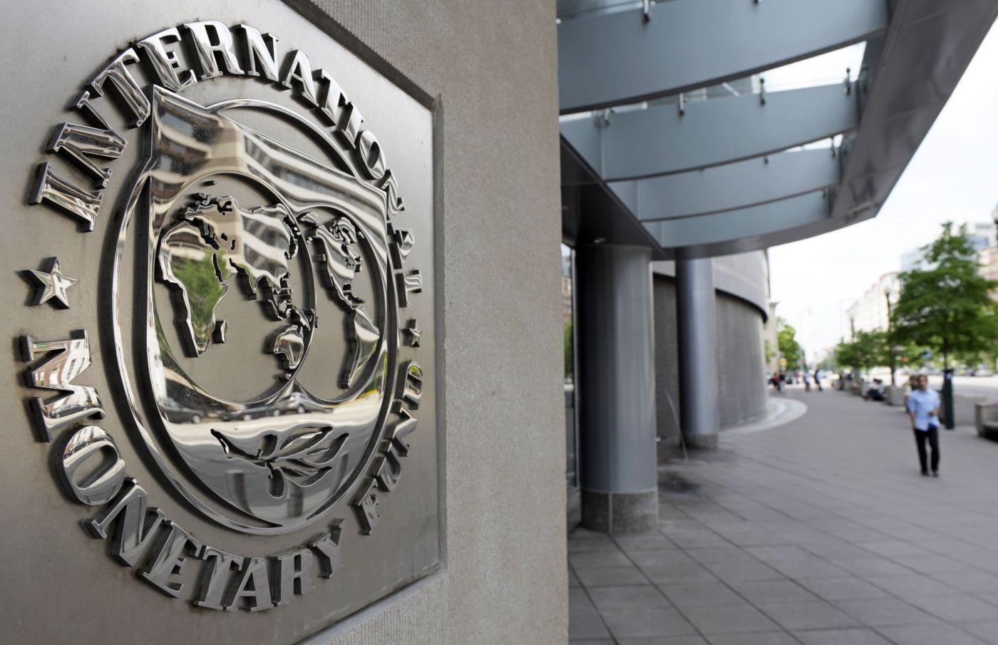 El FMI prevé que en Venezuela continúe la crisis económica y humanitaria