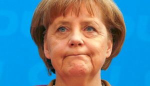 Merkel sufrió una caída cuando practicaba esquí de fondo