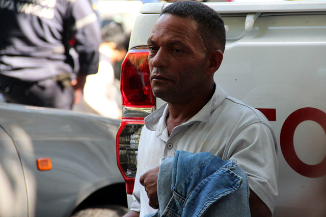 Asesinaron a un hombre frente a su casa