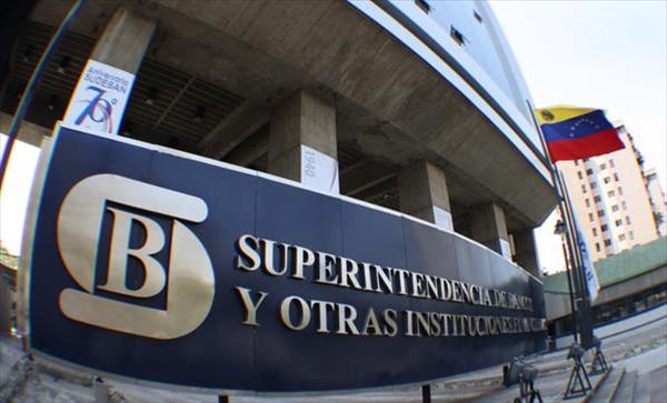 Sudeban busca sistemas alternativos ante posible suspensión de Visa y Mastercard en Venezuela