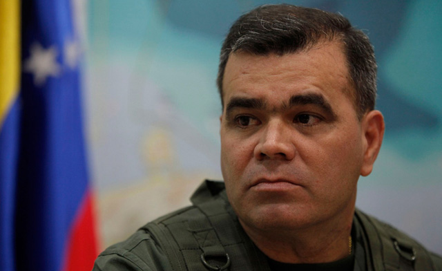 Militares retirados le piden a Padrino López apegarse a la Constitución