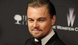 Leonardo DiCaprio no tendrá un Oscar, pero mira la nueva novia que tiene por lo menos (Foto)