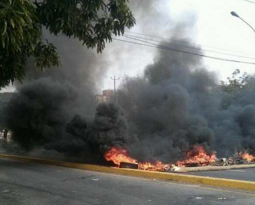 Protestas y trancas en Barquisimeto este #1A (Fotos)