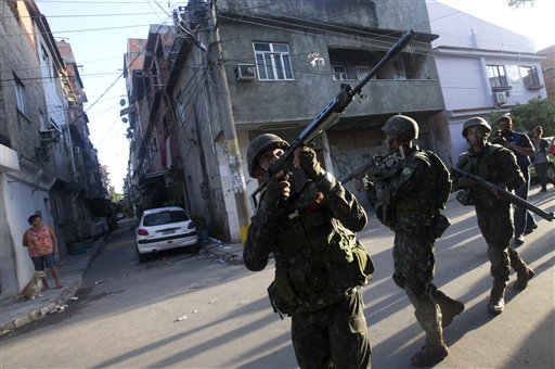 Tiroteo en favela de Río de Janeiro deja cuatro muertos y cinco heridos