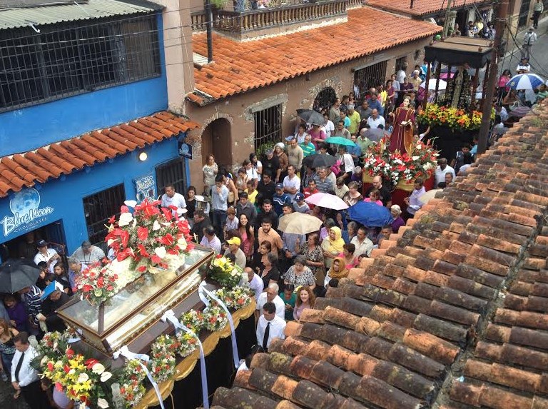 Smolansky invitó a la comunidad a participar en las actividades de Semana Santa