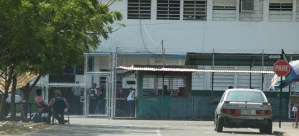 Delincuentes regresan a cárcel de Sabaneta a desenterrar armas
